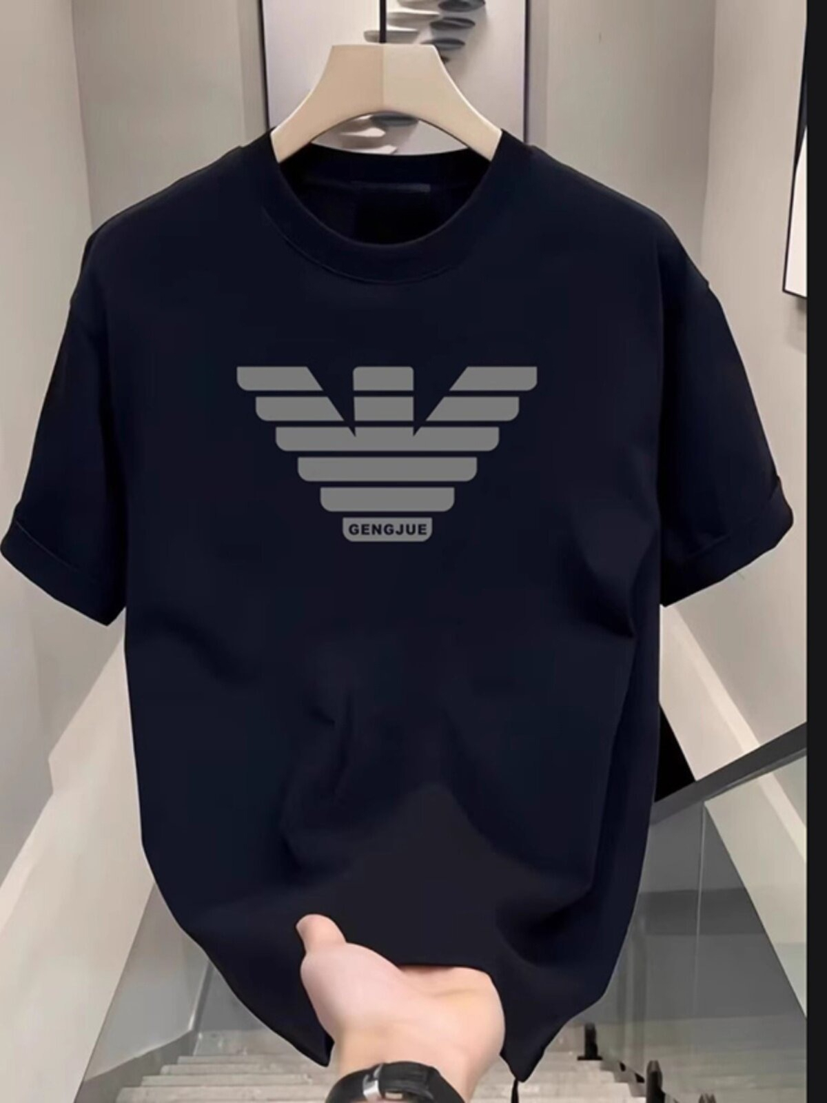 Street Fashion Brand Logo - 2026 Yeni Yaz Sokak Modası Trendi